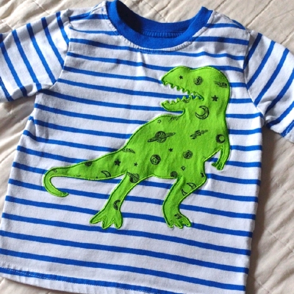 Garanimals Blue and Green Short Sleeve Tee with Dinosaur Print 2T